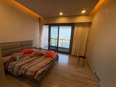 Bedroom Image of 2600 Sq.ft 3 BHK Apartment / Flat for sale in Lodha World Crest, Lower Parel Mumbai for Rs. 140000000