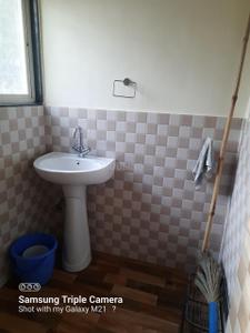 Bathroom Image of 2800 Sq.ft 5 BHK Independent House for rent in Lohegaon Pune for Rs. 85000