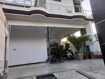 Image of 2200 Sq.ft 3 BHK Builder Floor for rent in Radhakishan Pura, Sikar for Rs. 9000