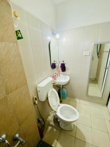 Bathroom Image of 950 Sq.ft 2 BHK Apartment / Flat for sale in Sanjeevani Sadafulee, Balewadi Pune for Rs. 9000000