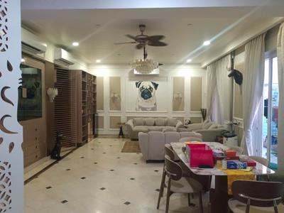 Living Room Image of 6000 Sq.ft 4 BHK Apartment / Flat for sale in Central Park Resorts, Sector 48 Gurgaon for Rs. 160000000