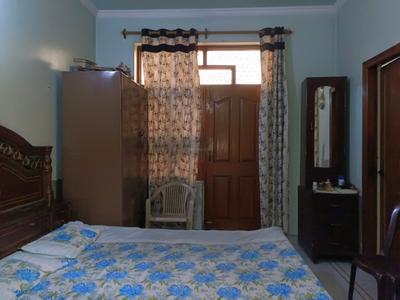 Bedroom Image of 1782 Sq.ft 3 BHK Builder Floor for sale in Surya enclave, Paschim Vihar New Delhi for Rs. 32500000