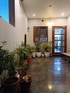 Hall Image of 1076 Sq.ft 4 BHK Independent House for sale in Sector 41 Noida for Rs. 34000000