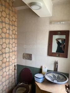 Bathroom Image of 1700 Sq.ft 3 BHK Apartment / Flat for sale in Bandra West Mumbai for Rs. 29500000