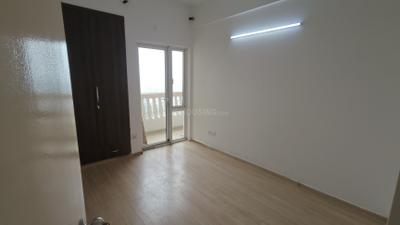 Bedroom Image of 1250 Sq.ft 3 BHK Apartment / Flat for rent in DLF Capital Greens Phase 1 And 2, Karampura New Delhi for Rs. 50000