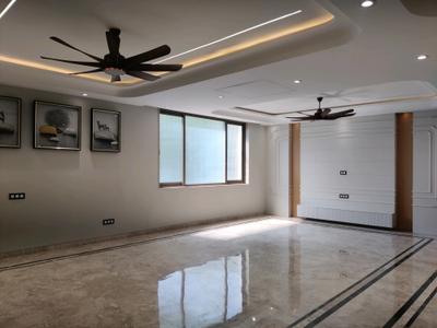 Living Room Image of 3250 Sq.ft 5 BHK Builder Floor for sale in Kaushambi Ghaziabad for Rs. 48200000
