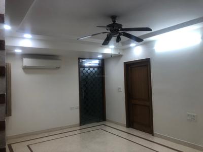 Hall Image of 2200 Sq.ft 3 BHK Apartment / Flat for sale in Kaushambi Ghaziabad for Rs. 26000000