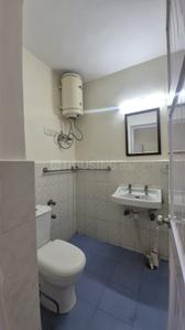 Image of 1700 Sq.ft 3 BHK Apartment / Flat for rent in DDA Sector Pocket B C, Vasant Kunj, New Delhi for Rs. 75000