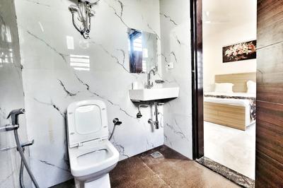 Bathroom Image of Venaar PG & Apartment in Rangpuri, New Delhi