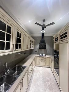 Kitchen Image of 1900 Sq.ft 3 BHK Builder Floor for sale in Defence Colony New Delhi for Rs. 84500000