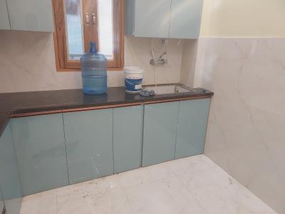 Kitchen Image of 350 Sq.ft 1 BHK Builder Floor for rent in Pochanpur Colony New Delhi for Rs. 20000