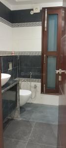 Image of 1750 Sq.ft 3 BHK Builder Floor for sale in Surajmal Vihar, New Delhi for Rs. 31000000