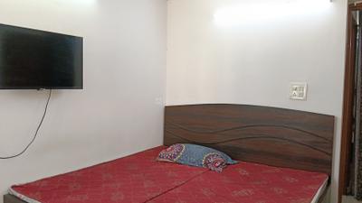Bedroom Image of 935 Sq.ft 2 BHK Apartment / Flat for rent in CGHS Rail Vihar, Sector 15 Gurgaon for Rs. 35000
