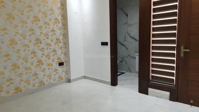 Bedroom Image of 2000 Sq.ft 3 BHK Apartment / Flat for rent in Indirapuram Ghaziabad for Rs. 47000