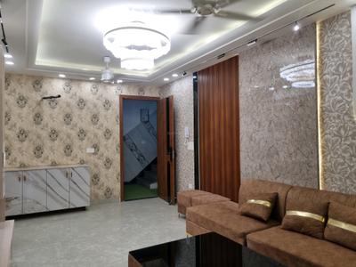 Living Room Image of 1100 Sq.ft 4 BHK Apartment / Flat for sale in Sector 15 Dwarka New Delhi for Rs. 11500000