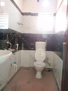 Common Bathroom Image of 1150 Sq.ft 3 BHK Apartment / Flat for sale in Naktala Kolkata for Rs. 6300000