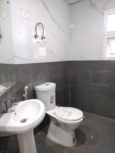 Common Bathroom Image of 1375 Sq.ft 3 BHK Apartment / Flat for sale in Vasu Fortune Residency, Raj Nagar Extension Ghaziabad for Rs. 9900000