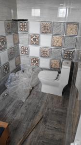 Bathroom Image of 12917 Sq.ft 2 BHK Independent House for rent in Udumalpet Tiruppur for Rs. 8000