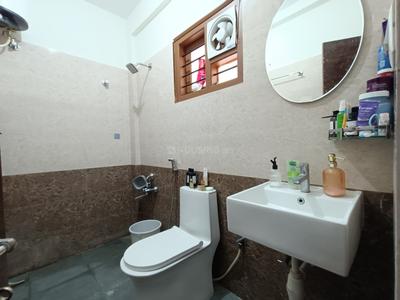 Bathroom Image of 1400 Sq.ft 2 BHK Builder Floor for rent in HSR Layout Bengaluru for Rs. 60000