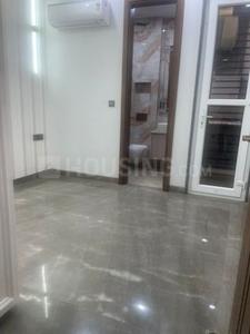 Bedroom Image of 1125 Sq.ft 3 BHK Builder Floor for rent in Chittaranjan Park New Delhi for Rs. 65000