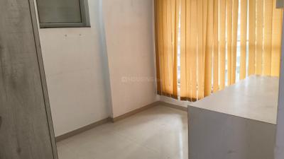 Bedroom Image of 1350 Sq.ft 2.5 BHK Apartment / Flat for rent in Adani The Meadows, Shantigram Ahmedabad for Rs. 37000