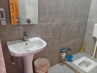 Bathroom Image of 6000 Sq.ft 9 BHK Independent House for sale in LDA Colony Lucknow for Rs. 32100000