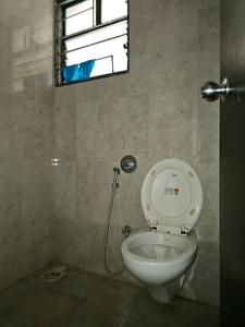 Common Bathroom Image of 750 Sq.ft 1.5 BHK Apartment / Flat for rent in Long Island, Charholi Budruk Pune for Rs. 25000