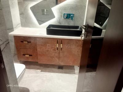 Bathroom Image of 1320 Sq.ft 3 BHK Builder Floor for rent in Ashok Vihar New Delhi for Rs. 56000