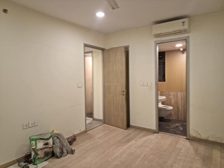 gowaila tank Bedroom Two 1