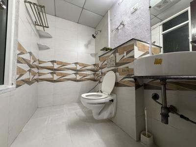 Image of 2280 Sq.ft 3 BHK Apartment / Flat for rent in Gaurs Sports Wood, Sector 79, Noida for Rs. 50000
