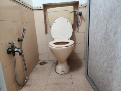 Bathroom Image of 520 Sq.ft 1 RK Apartment / Flat for rent in Chedda Nagar Mumbai for Rs. 30000