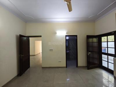 Bedroom Image of 4000 Sq.ft 3 BHK Independent House for sale in Sector 71 Noida for Rs. 110000000
