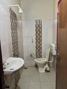 Bathroom Image of 1200 Sq.ft 2 BHK Apartment / Flat for sale in Kanuru Vijayawada for Rs. 4500000