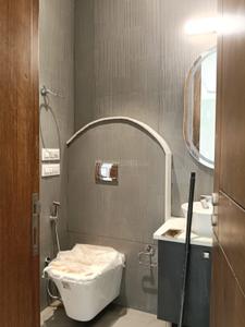 Bathroom Image of 1800 Sq.ft 3 BHK Builder Floor for sale in East Of Kailash New Delhi for Rs. 53000000
