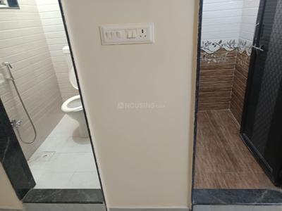 Bathroom Image of 420 Sq.ft 1 RK Independent House for rent in Gokhalenagar Pune for Rs. 15000