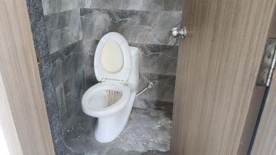 Adi Skyline Bathroom Two 4