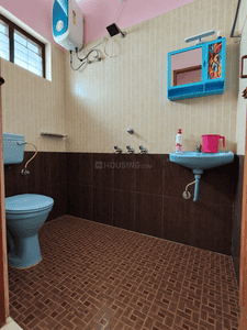 Bathroom Image of 1800 Sq.ft 3.5 BHK Independent House for sale in Peyad Thiruvananthapuram for Rs. 7500000