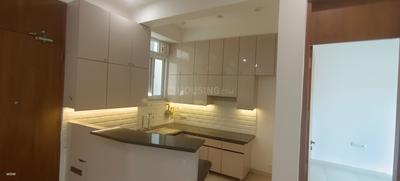 Kitchen Image of 1800 Sq.ft 3 BHK Apartment / Flat for rent in Vaishali Ghaziabad for Rs. 45000