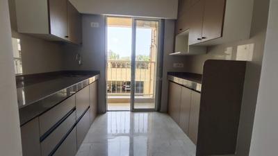 Kitchen Image of 700 Sq.ft 2 BHK Apartment / Flat for sale in Lodha Amara, Kolshet Thane for Rs. 11000000