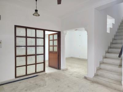 Dining Area Image of 2200 Sq.ft 4 BHK Apartment / Flat for sale in DDA Flats Vasant Kunj, Vasant Kunj New Delhi for Rs. 53500000