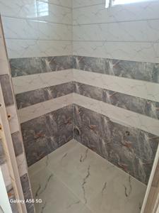 Bathroom Image of 700 Sq.ft 2 BHK Apartment / Flat for sale in Ganguly Bagan Kolkata for Rs. 3500000