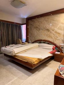 Bedroom Image of 1800 Sq.ft 2 BHK Apartment / Flat for sale in Marine Lines Mumbai for Rs. 107500000