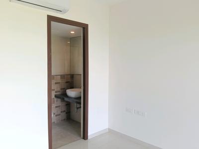 Bedroom Image of 900 Sq.ft 2 BHK Apartment / Flat for rent in Lodha Splendora Riverview, Kasarvadavali Thane for Rs. 28000