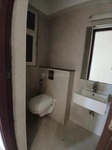 Bathroom Image of 2185 Sq.ft 3.5 BHK Apartment / Flat for sale in Sunworld Arista, Sector 168 Noida for Rs. 29000000