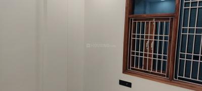 Bedroom Image of 674 Sq.ft 4 BHK Independent House for sale in Shahdara New Delhi for Rs. 23000000