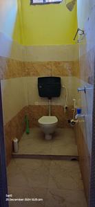Bathroom Image of 1700 Sq.ft 3 BHK Builder Floor for rent in Ghogomali Siliguri for Rs. 10000