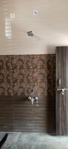 Bathroom Image of 520 Sq.ft 1 RK Builder Floor for rent in Mehboob Ganj Lucknow for Rs. 6000