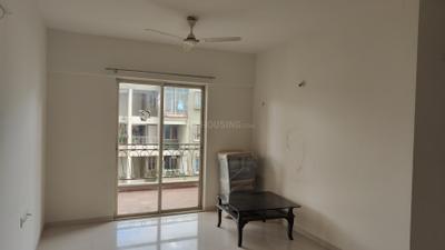 Living Room Image of 1050 Sq.ft 2 BHK Apartment / Flat for rent in Nyati Elan, Wagholi Pune for Rs. 27000
