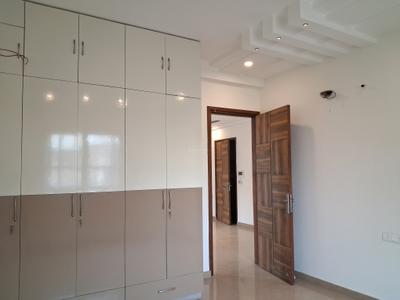 Bedroom Image of 1800 Sq.ft 3 BHK Builder Floor for sale in Paschim Vihar New Delhi for Rs. 39900000