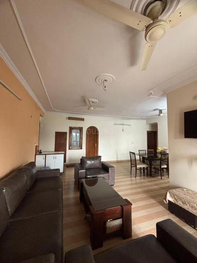 Doctors Appartment, Vasundhara Enclave Main Image 1